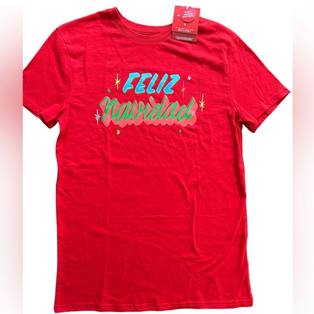 Wondershop Feliz Navidad Men’s Shirt in size small.